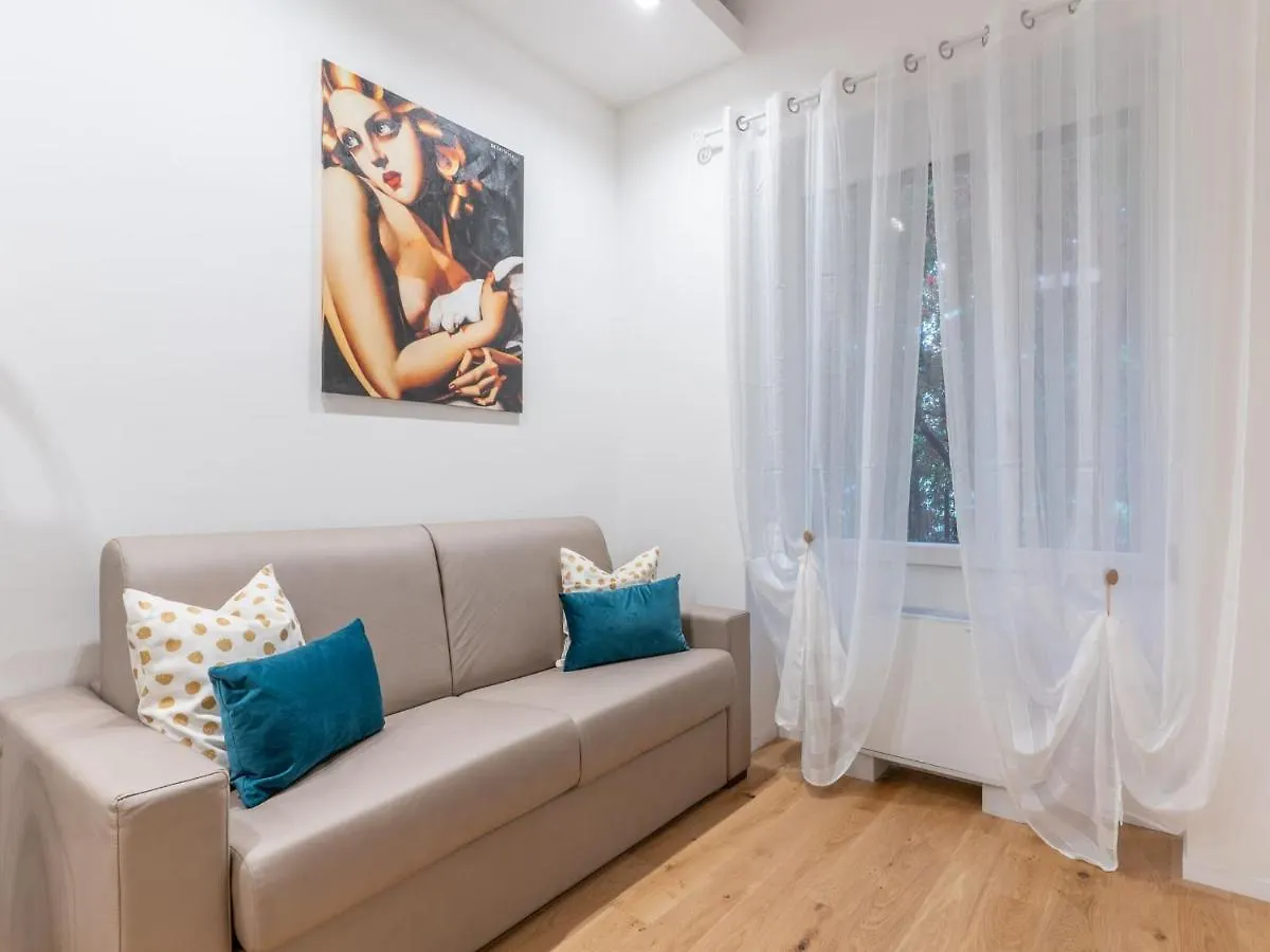 The Best Rent - Gorgeous One-Bedroom Apartment In Ticinese Милан 0*,