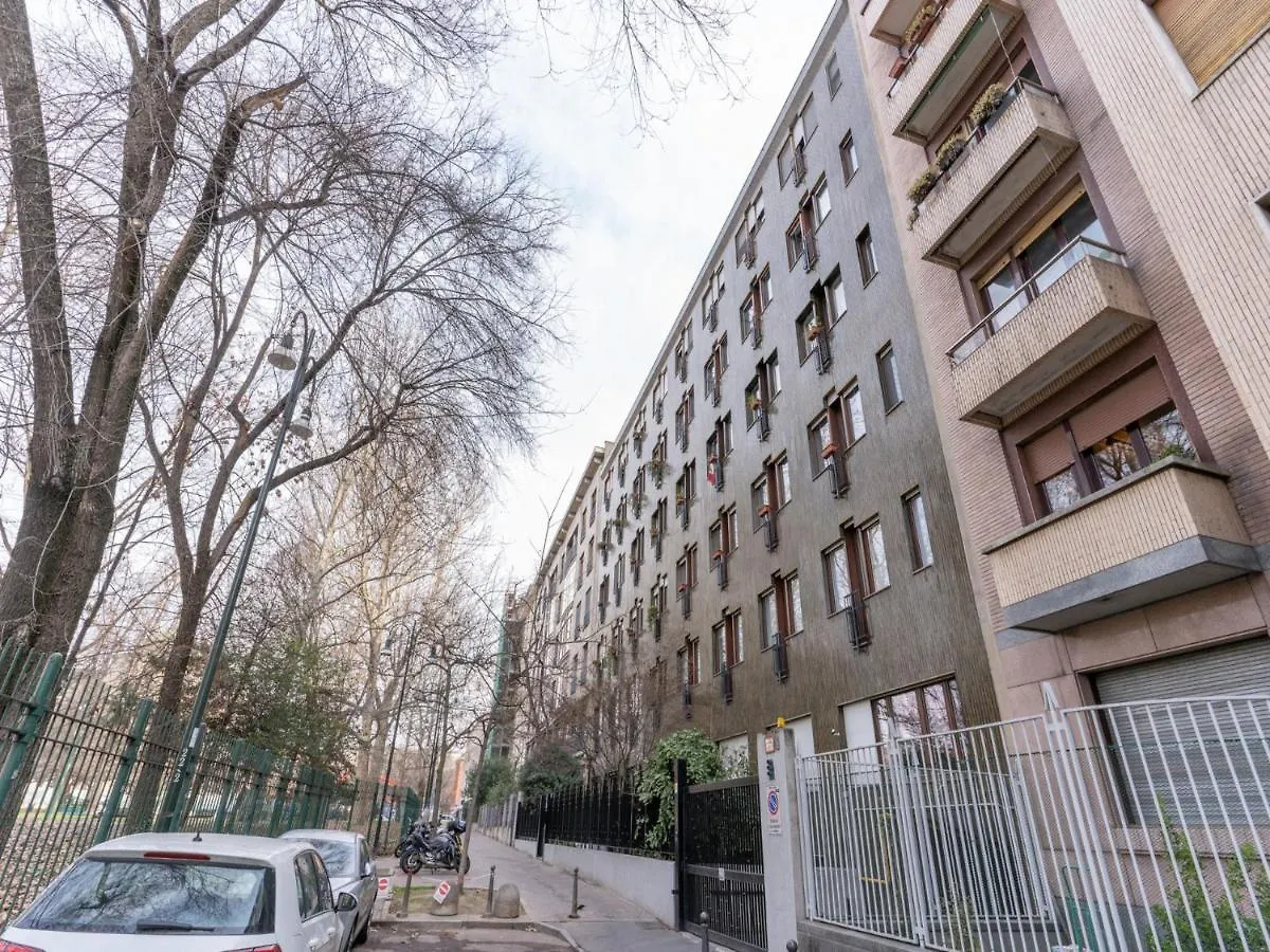 The Best Rent - Gorgeous One-Bedroom Apartment In Ticinese Milán 0*,  Itálie