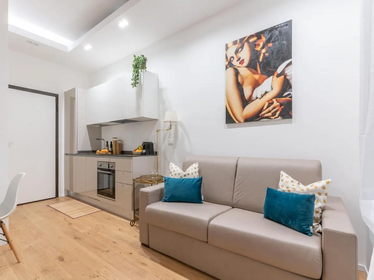 The Best Rent - Gorgeous One-Bedroom Apartment In Ticinese Milán