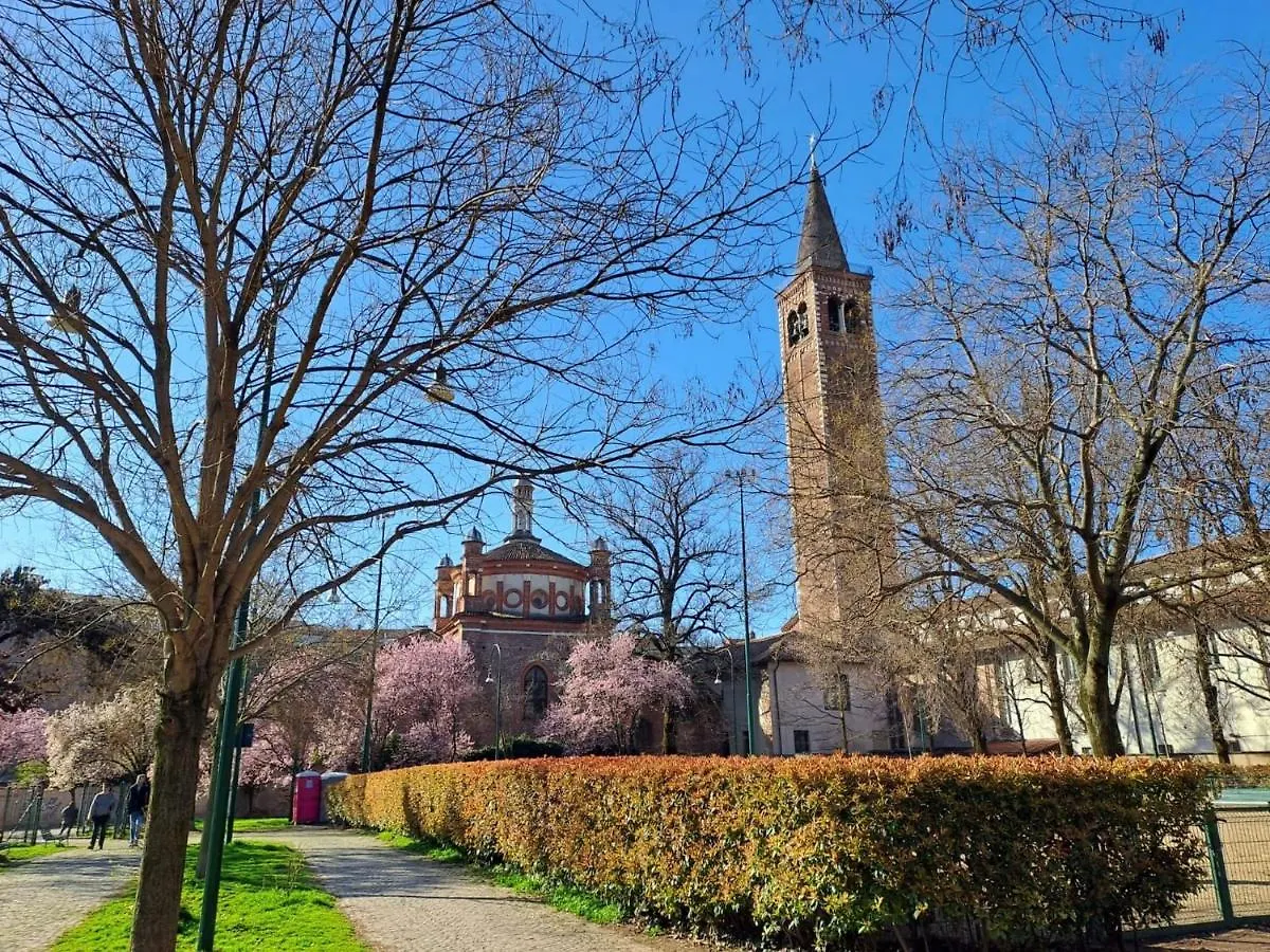 The Best Rent - Gorgeous One-Bedroom Apartment In Ticinese Milán